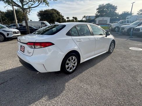 Used 2024 Toyota Corolla LE image 4