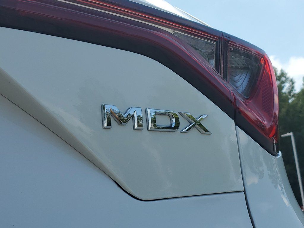 Certified 2025 Acura MDX w/ Technology Package AWD/4WD image 8