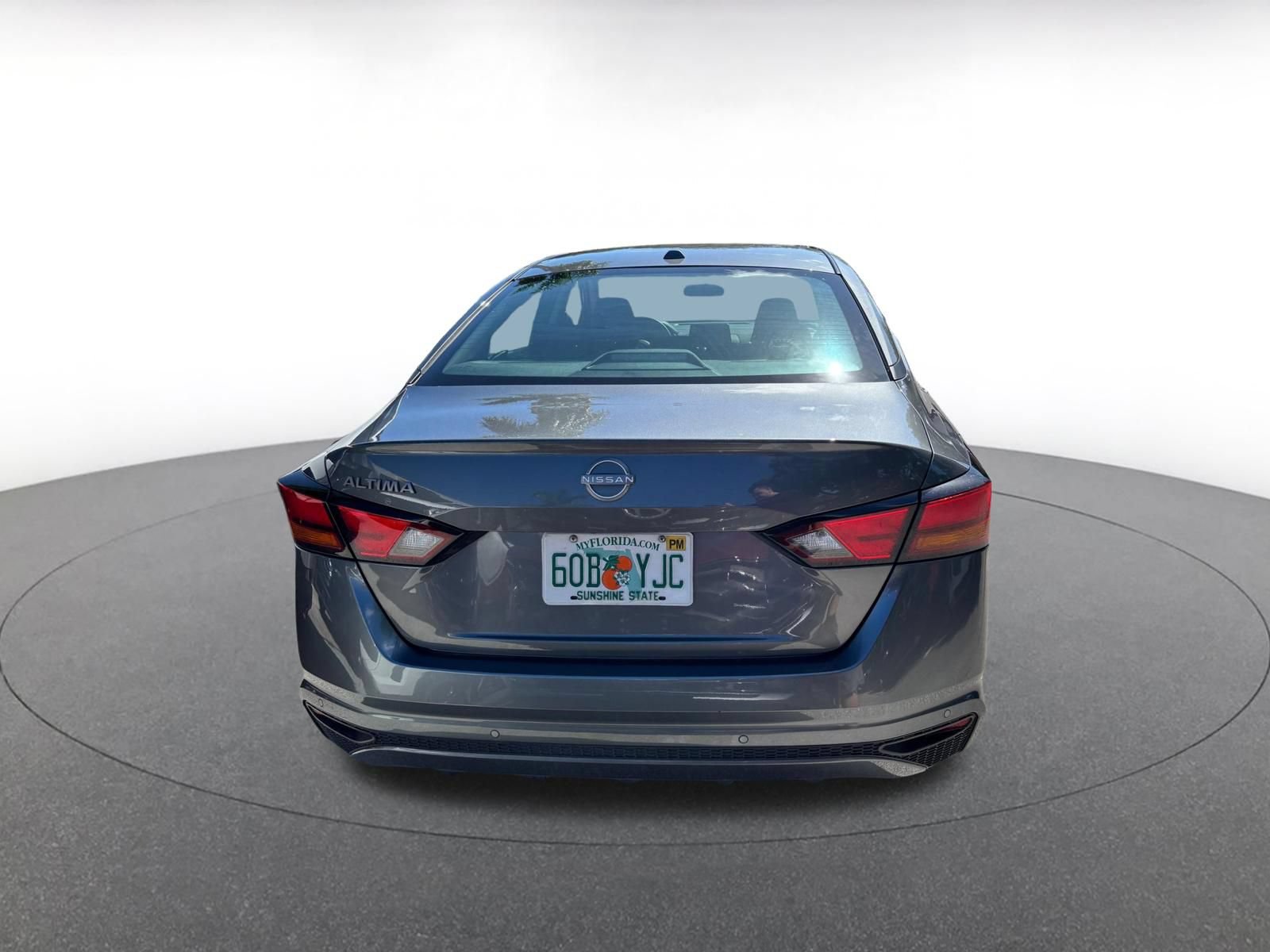 Used 2025 Nissan Altima 2.5 SV FWD image 10