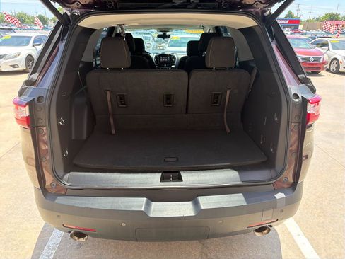 Used 2019 Chevrolet Traverse LT FWD image 38
