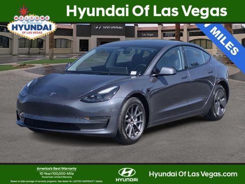 Used 2023 Tesla Model 3 Standard Range RWD image 1