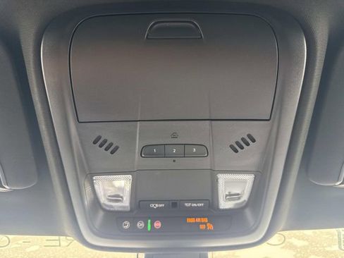 Certified 2024 Cadillac XT5 Luxury w/ LPO, Floor Liner Package AWD/4WD image 46