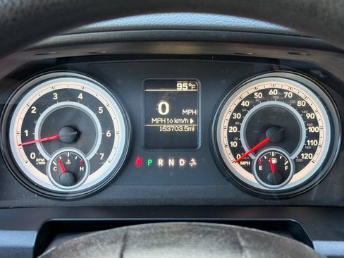 Used 2014 RAM 1500 ST w/ SXT Appearance Group AWD/4WD image 23