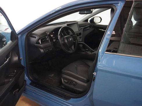 Used 2023 Toyota Camry XSE image 8