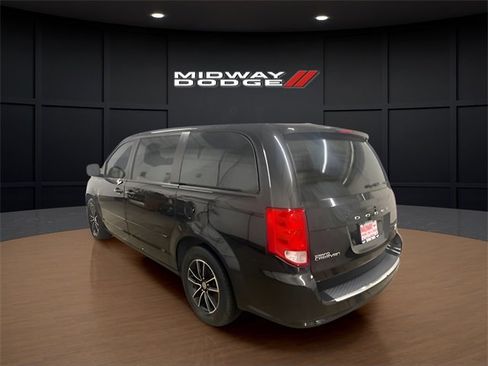 Used 2017 Dodge Grand Caravan GT image 9