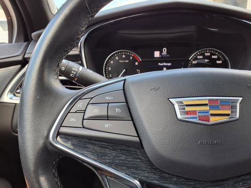 Used 2023 Cadillac XT5 Premium Luxury image 17