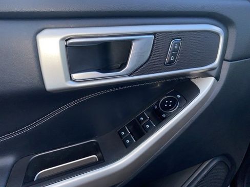 Certified 2023 Ford Explorer XLT w/ Equipment Group 202A image 19