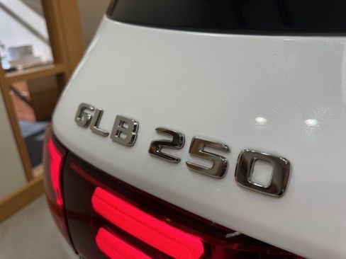 Used 2026 Mercedes-Benz GLB 250 image 26