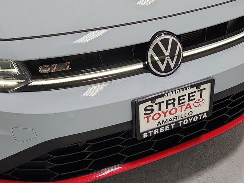 Used 2025 Volkswagen Jetta GLI Autobahn image 17