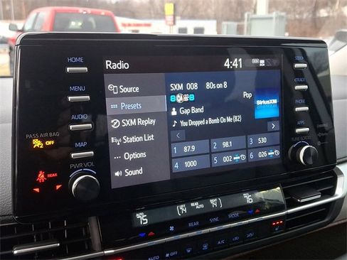 Used 2024 Toyota Sienna XLE image 17