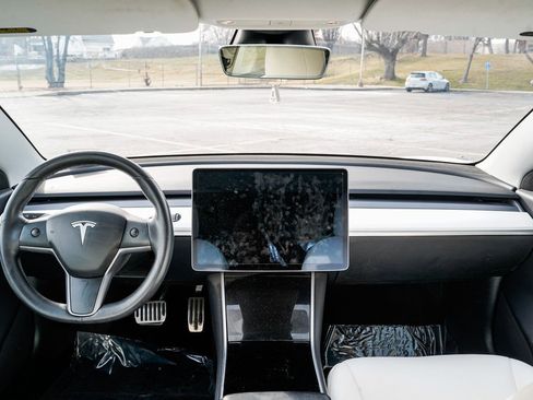 Used 2020 Tesla Model 3 Long Range image 9