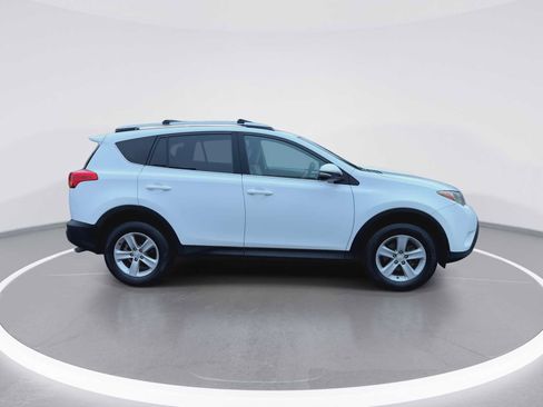Used 2013 Toyota RAV4 XLE image 9
