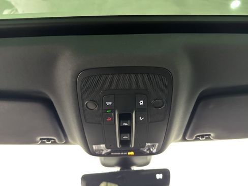 Used 2025 Audi Q3 2.0T Premium Plus w/ Premium Plus Package image 15