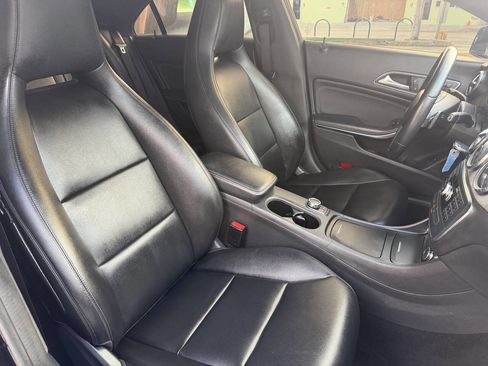 Used 2014 Mercedes-Benz CLA 250 image 21