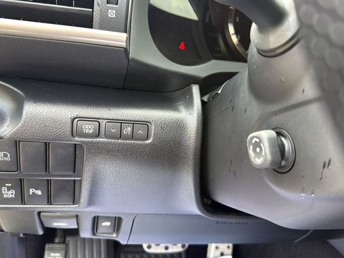 Used 2018 Lexus IS 350 F Sport image 17