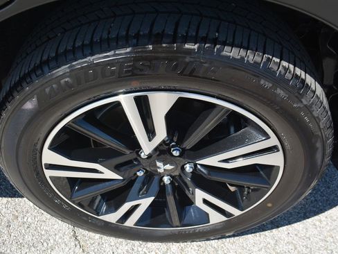 Used 2024 Mitsubishi Outlander Sport ES AWD/4WD image 24