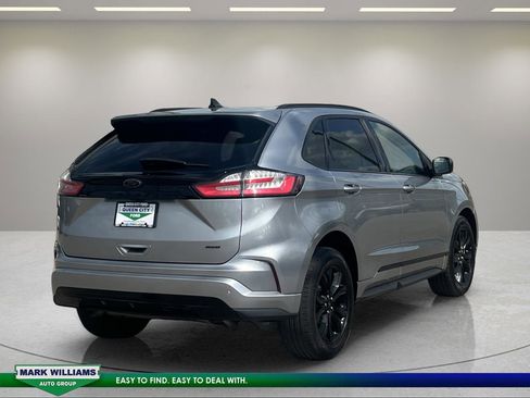 Used 2022 Ford Edge SE w/ Black Appearance Package AWD/4WD image 3
