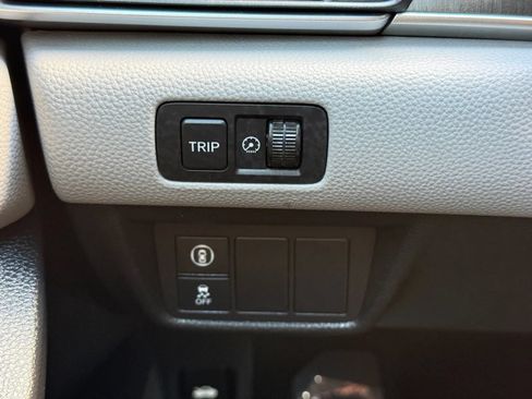 Used 2019 Honda Accord LX image 38