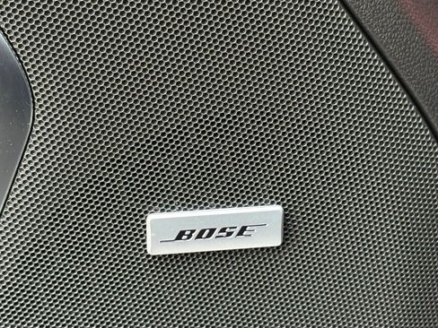 Used 2022 Chevrolet Suburban RST w/ Luxury Package image 32