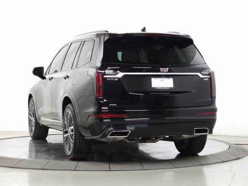 Certified 2025 Cadillac XT6 Sport w/ Platinum Package image 3