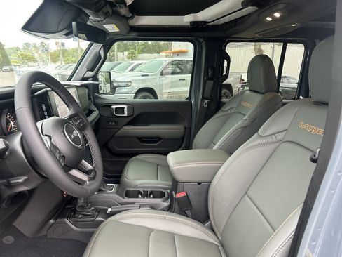 New 2026 Jeep Gladiator Mojave AWD/4WD image 12