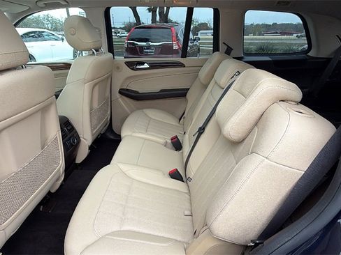 Used 2019 Mercedes-Benz GLS 450 4MATIC image 22