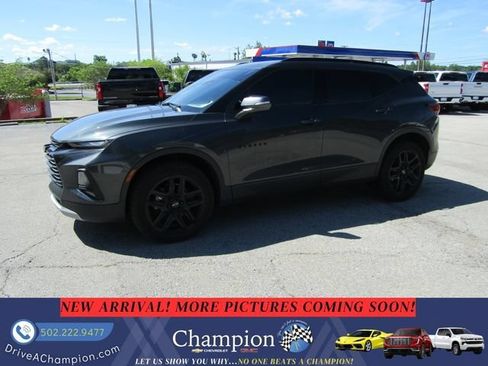 Used 2020 Chevrolet Blazer LT FWD image 1