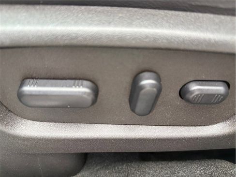 Used 2013 Ford Explorer Sport image 28