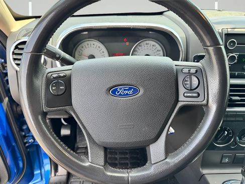 Used 2010 Ford Explorer Sport Trac XLT AWD/4WD image 13