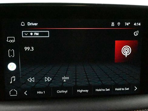 Used 2022 GMC Yukon XL AT4 AWD/4WD image 14