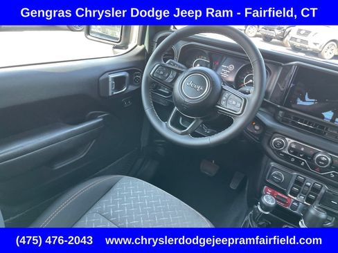 Certified 2025 Jeep Gladiator Mojave w/ Safety Group AWD/4WD image 53