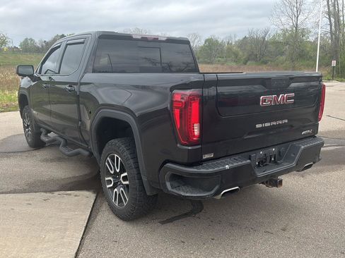 Used 2021 GMC Sierra 1500 AT4 w/ AT4 Premium Package AWD/4WD image 3
