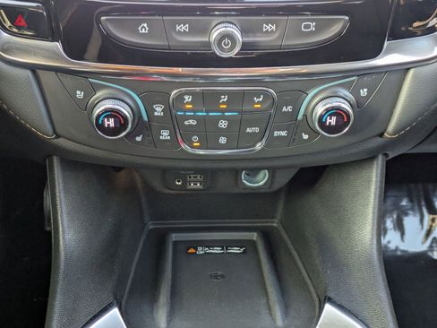 Used 2021 Chevrolet Traverse Premier w/ Redline Edition image 21