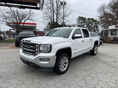 Used 2018 GMC Sierra 1500 SLT w/ SLT Premium Package image 10
