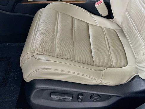 Used 2021 Honda CR-V Touring image 18