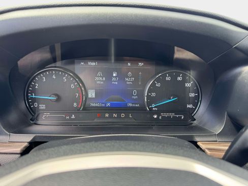 Used 2021 Ford Explorer Limited w/ Equipment Group 301A AWD/4WD image 33