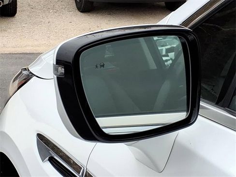 Used 2021 Buick Enclave Essence image 20