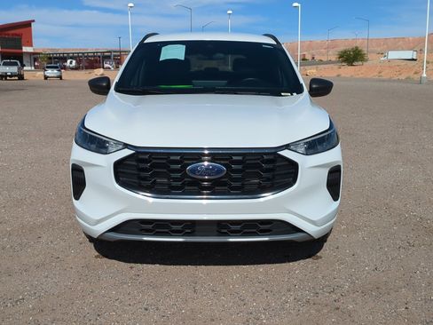 Used 2023 Ford Escape ST-Line w/ Tech Pack #1 FWD image 12