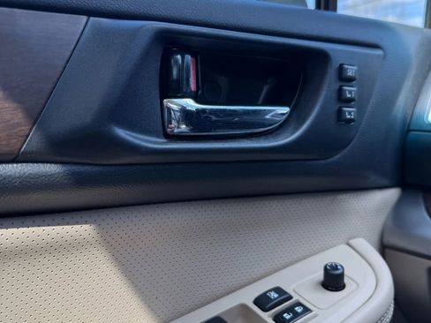 Used 2017 Subaru Outback 2.5i Limited image 15