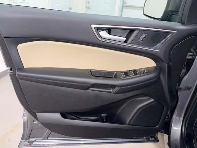 Used 2024 Ford Edge SEL w/ Convenience Package AWD/4WD image 11