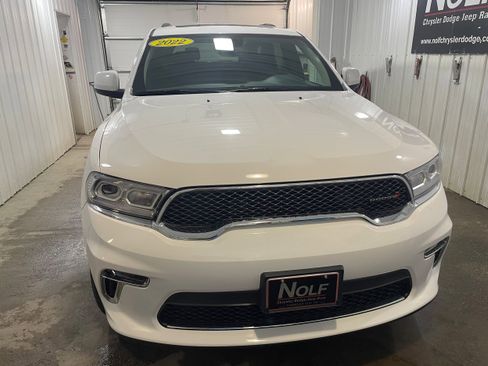 Used 2022 Dodge Durango SXT image 3