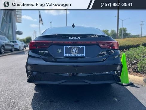 Used 2023 Kia Forte LXS w/ LXS Technology Package FWD image 10