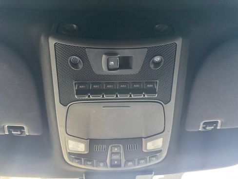 Used 2022 Ford F250 Lariat w/ Lariat Ultimate Package AWD/4WD image 26