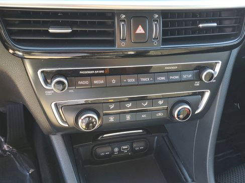 Used 2019 Kia Optima LX image 28