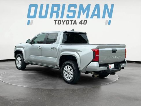 Certified 2026 Toyota Tacoma SR5 AWD/4WD image 6