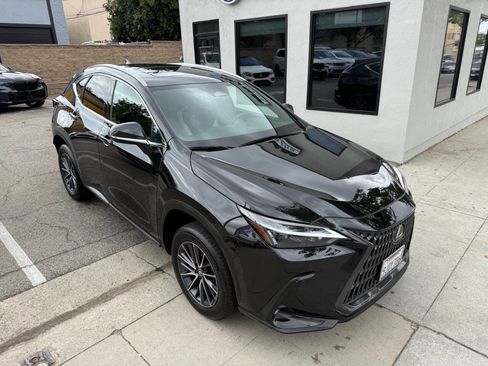 Used 2024 Lexus NX 250 FWD image 14