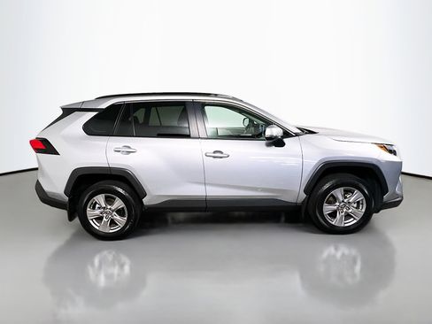 Used 2025 Toyota RAV4 XLE w/ Convenience Package FWD image 3