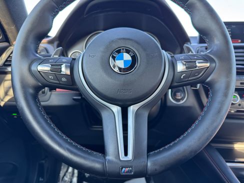 Used 2015 BMW M4 Convertible image 16