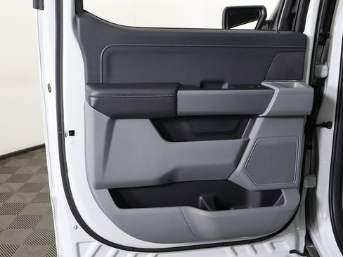 Used 2024 Ford F150 XLT w/ Mobile Office Package image 25