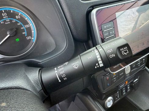 Certified 2023 Nissan Leaf SV Plus image 29